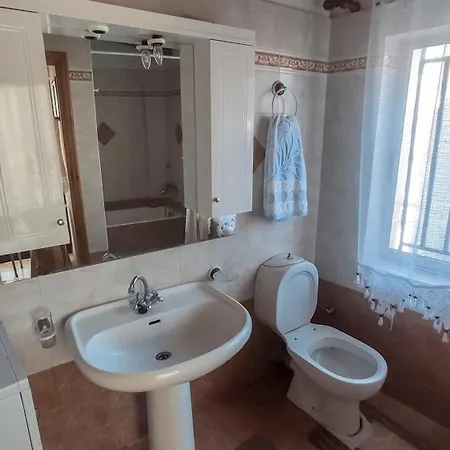 Veneta's House Holiday home Neromilos