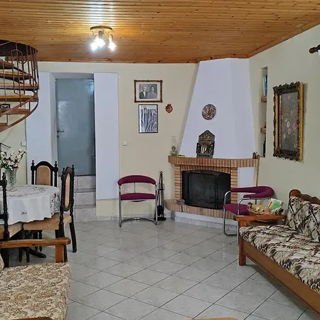 Holiday home Veneta's House Neromilos